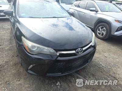2016 Toyota Camry SE - zdjęcie 2 z 42 - miniatura