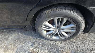 2016 Toyota Camry SE - zdjęcie 33 z 42 - miniatura