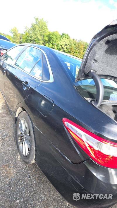 2016 Toyota Camry SE - zdjęcie 39 z 42 - miniatura