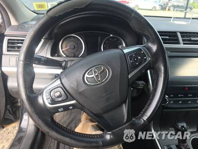 2017 Toyota Camry SE - zdjęcie 10 z 47 - miniatura