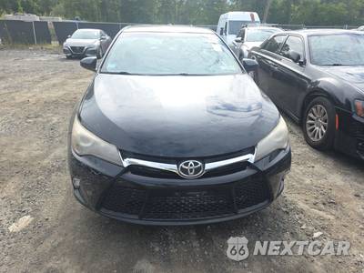 2017 Toyota Camry SE - zdjęcie 2 z 47 - miniatura