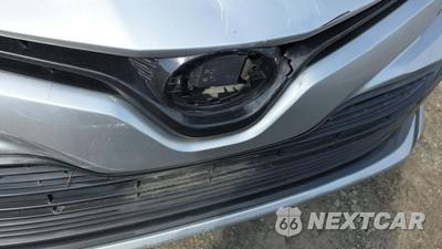 2019 Toyota Camry LE - zdjęcie 33 z 36 - miniatura