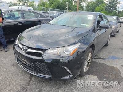 2016 Toyota Camry SE - zdjęcie 1 z 39 - miniatura