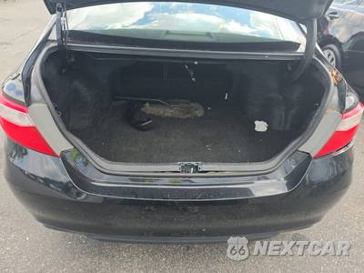 2016 Toyota Camry SE - zdjęcie 16 z 39 - miniatura