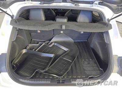 2023 Toyota GR Corolla Circuit Edition - zdjęcie 16 z 21 - miniatura