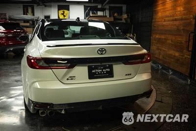 2025 Toyota Camry XSE - zdjęcie 6 z 27 - miniatura