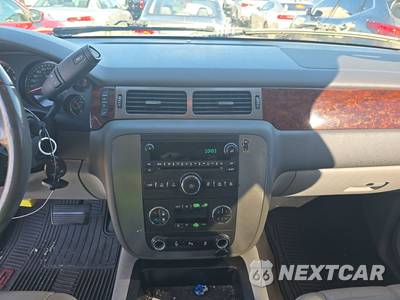 2014 GMC Yukon XL SLT 4SA - zdjęcie 11 z 31 - miniatura