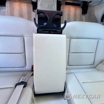 2016 Mercedes-Benz E 350 Luxury 4MATIC Sedan - zdjęcie 57 z 114 - miniatura