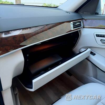 2016 Mercedes-Benz E 350 Luxury 4MATIC Sedan - zdjęcie 63 z 114 - miniatura