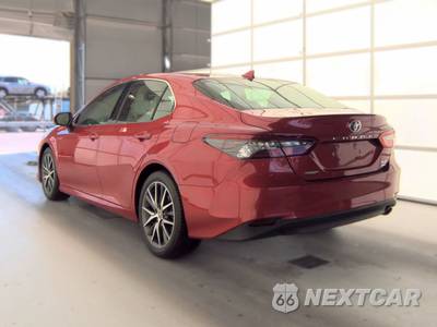 2023 Toyota Camry XLE - zdjęcie 6 z 41 - miniatura