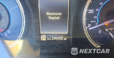 2016 Toyota Camry Hybrid XLE - zdjęcie 13 z 17 - miniatura