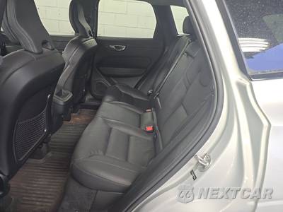 2024 Volvo XC60 B5 Plus Dark Theme - zdjęcie 13 z 19 - miniatura