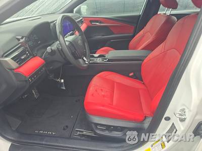 2025 Toyota Camry XSE - zdjęcie 7 z 20 - miniatura
