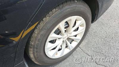 2015 Toyota Camry LE - zdjęcie 27 z 38 - miniatura