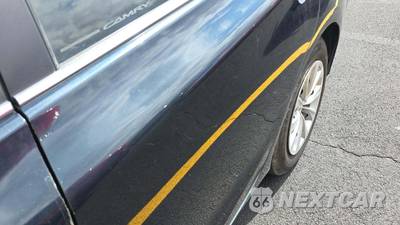 2015 Toyota Camry LE - zdjęcie 25 z 38 - miniatura