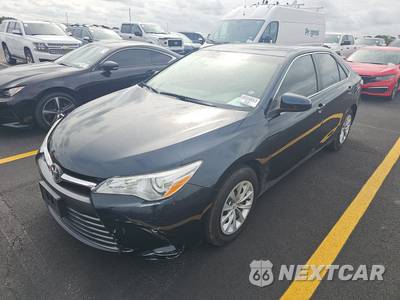 2015 Toyota Camry LE - zdjęcie 1 z 38 - miniatura