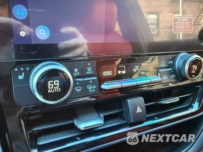 2024 Toyota Highlander XSE - zdjęcie 21 z 24 - miniatura