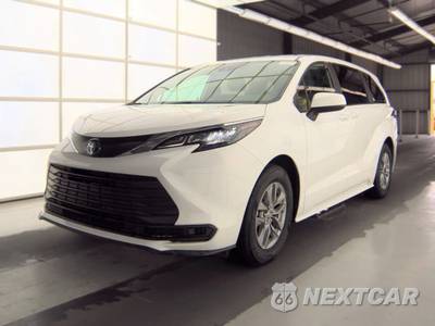 2025 Toyota Sienna LE 8-Passenger 120.5" WB