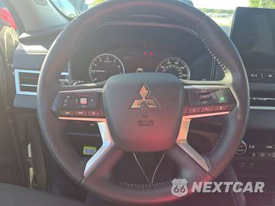 2025 Mitsubishi Outlander Trail Edition - zdjęcie 10 z 37 - miniatura
