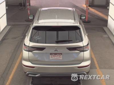 2025 Mitsubishi Outlander SE - zdjęcie 5 z 28 - miniatura