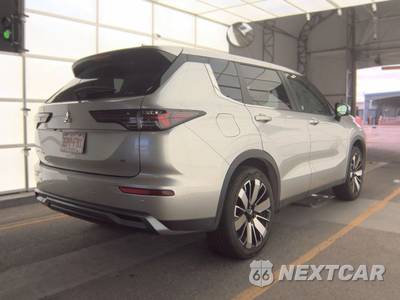 2025 Mitsubishi Outlander SE - zdjęcie 4 z 28 - miniatura