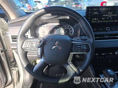 2025 Mitsubishi Outlander SE - zdjęcie 10 z 21 - miniatura