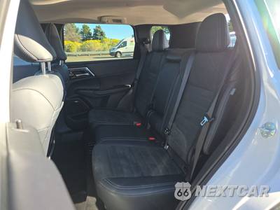 2025 Mitsubishi Outlander SE - zdjęcie 13 z 21 - miniatura