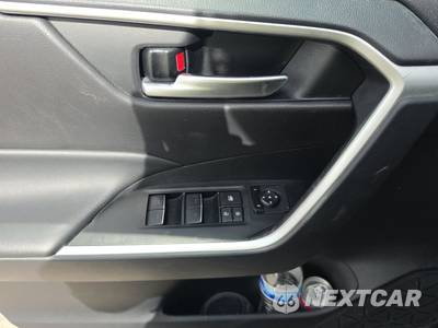 2025 Toyota RAV4 Hybrid XLE - zdjęcie 9 z 22 - miniatura