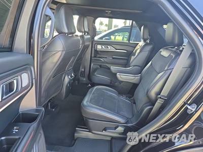 2025 Ford Explorer ST - zdjęcie 16 z 26 - miniatura