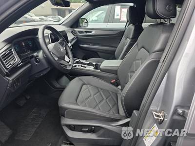 2025 Volkswagen Atlas Cross Sport 2.0T SE w/Technology - zdjęcie 6 z 31 - miniatura