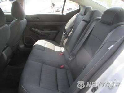 2025 Nissan Altima SV - zdjęcie 4 z 27 - miniatura