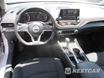 2025 Nissan Altima SV - zdjęcie 5 z 27 - miniatura