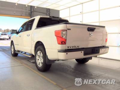 2018 Nissan TITAN SV Crew Cab Short Bed - zdjęcie 6 z 25 - miniatura
