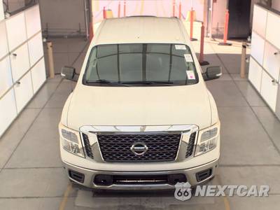 2018 Nissan TITAN SV Crew Cab Short Bed - zdjęcie 2 z 25 - miniatura