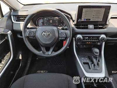 2024 Toyota RAV4 LE - zdjęcie 10 z 29 - miniatura