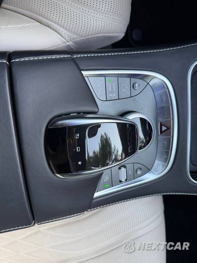 2015 Mercedes-Benz S 63 AMG 4MATIC Sedan - zdjęcie 32 z 45 - miniatura