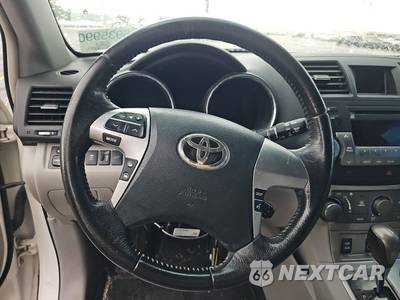 2012 Toyota Highlander SE - zdjęcie 10 z 18 - miniatura