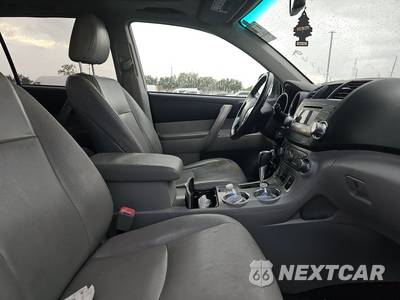 2012 Toyota Highlander SE - zdjęcie 8 z 18 - miniatura
