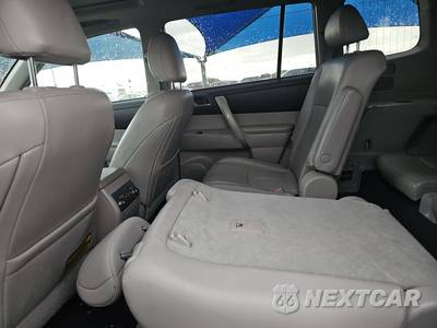 2012 Toyota Highlander SE - zdjęcie 13 z 18 - miniatura