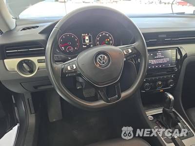 2021 Volkswagen Passat 2.0T SE - zdjęcie 8 z 18 - miniatura