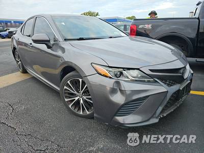 2019 Toyota Camry SE - zdjęcie 3 z 41 - miniatura