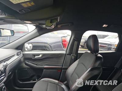 2025 Ford Escape ST-Line - zdjęcie 17 z 20 - miniatura