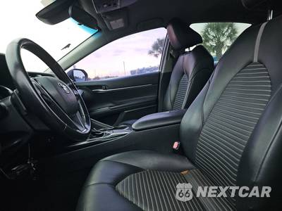 2019 Toyota Camry SE - zdjęcie 7 z 41 - miniatura