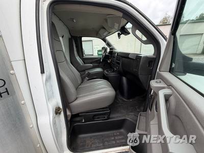 2020 GMC Savana 3500 Cutaway 1WT DRW - zdjęcie 18 z 34 - miniatura