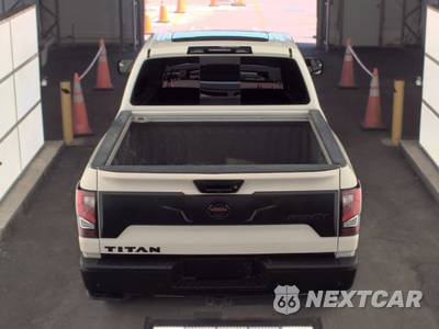 2021 Nissan TITAN PRO-4X Crew Cab Short Bed - zdjęcie 5 z 31 - miniatura