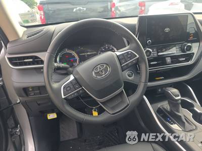 2024 Toyota Highlander Hybrid XLE - zdjęcie 10 z 22 - miniatura