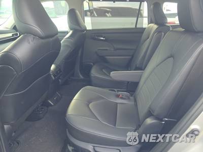 2024 Toyota Highlander Hybrid XLE - zdjęcie 13 z 22 - miniatura