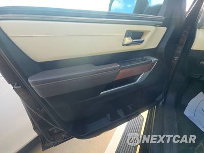 2022 Toyota Tundra 1794 Edition Crew Cab Short Bed - zdjęcie 9 z 22 - miniatura