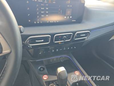 2026 Nissan Sentra SV - zdjęcie 11 z 20 - miniatura