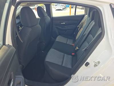 2026 Nissan Sentra SV - zdjęcie 13 z 20 - miniatura